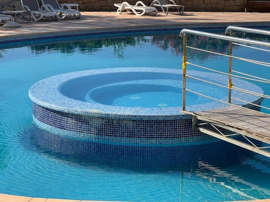 Bel App T2 En Bord De Mer Vue Sanquinaires Piscine Ajaccio  Bagian luar foto